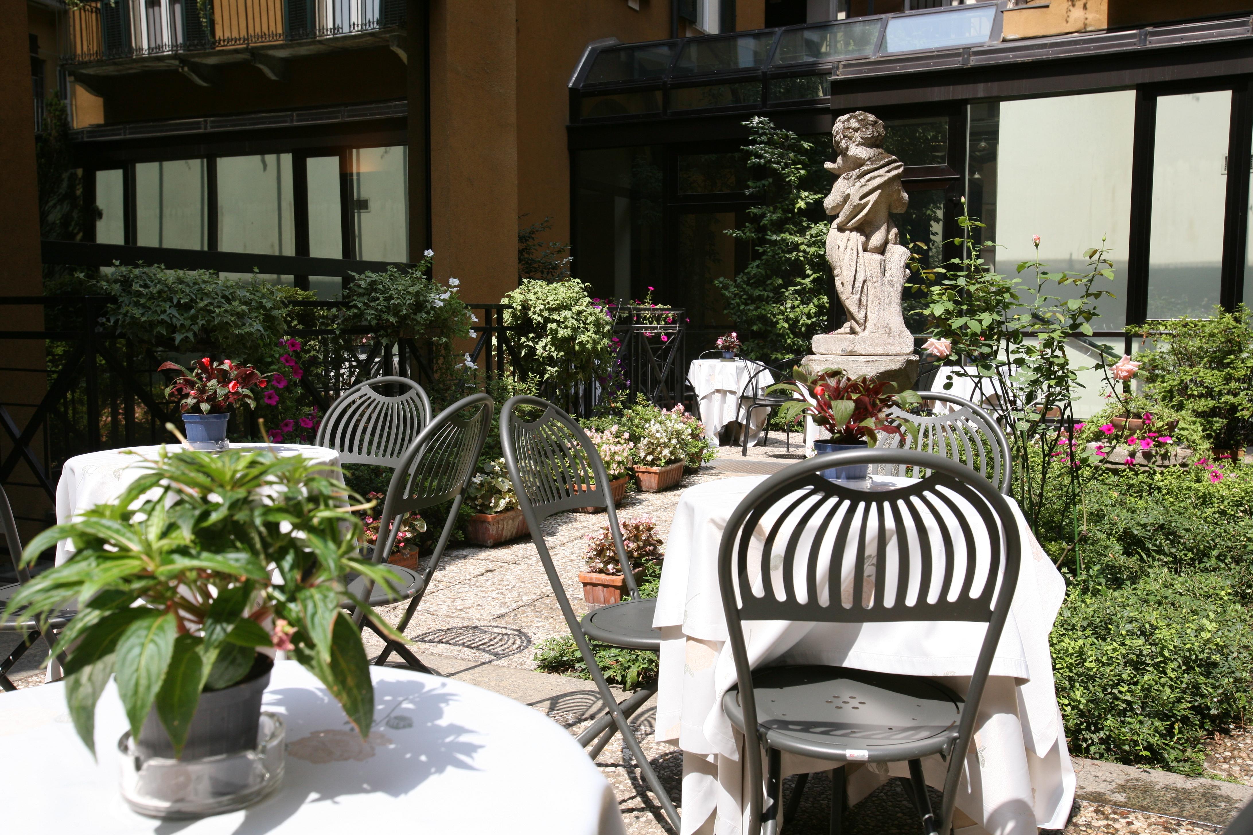 Hotel Sanpi Milano Kültér fotó