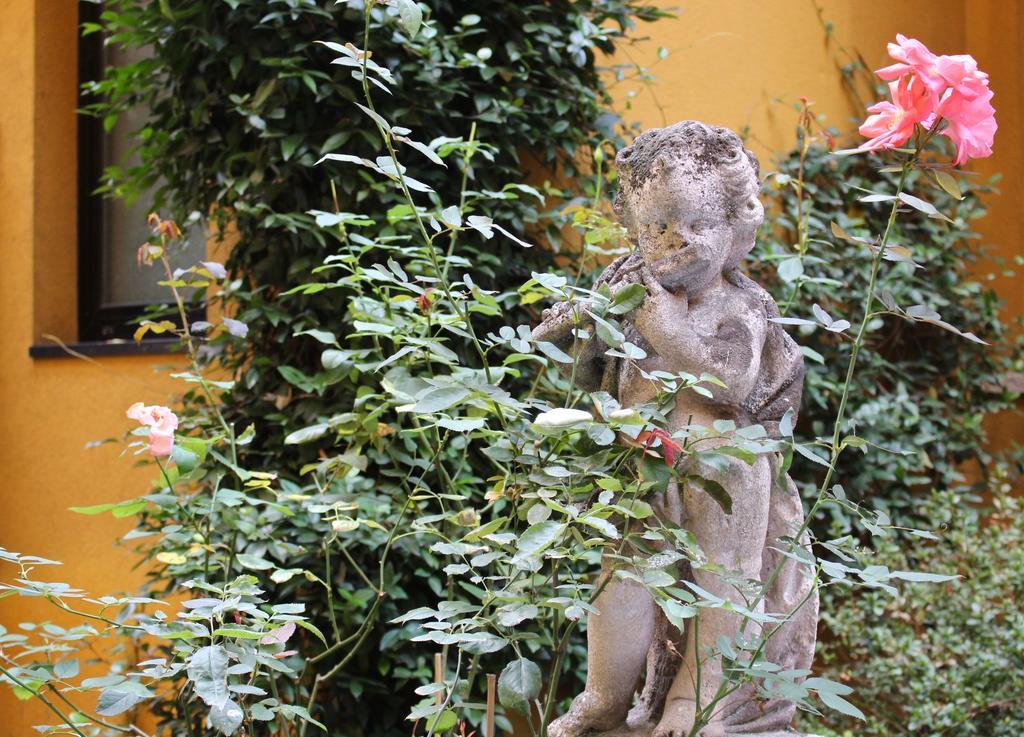 Hotel Sanpi Milano Kültér fotó